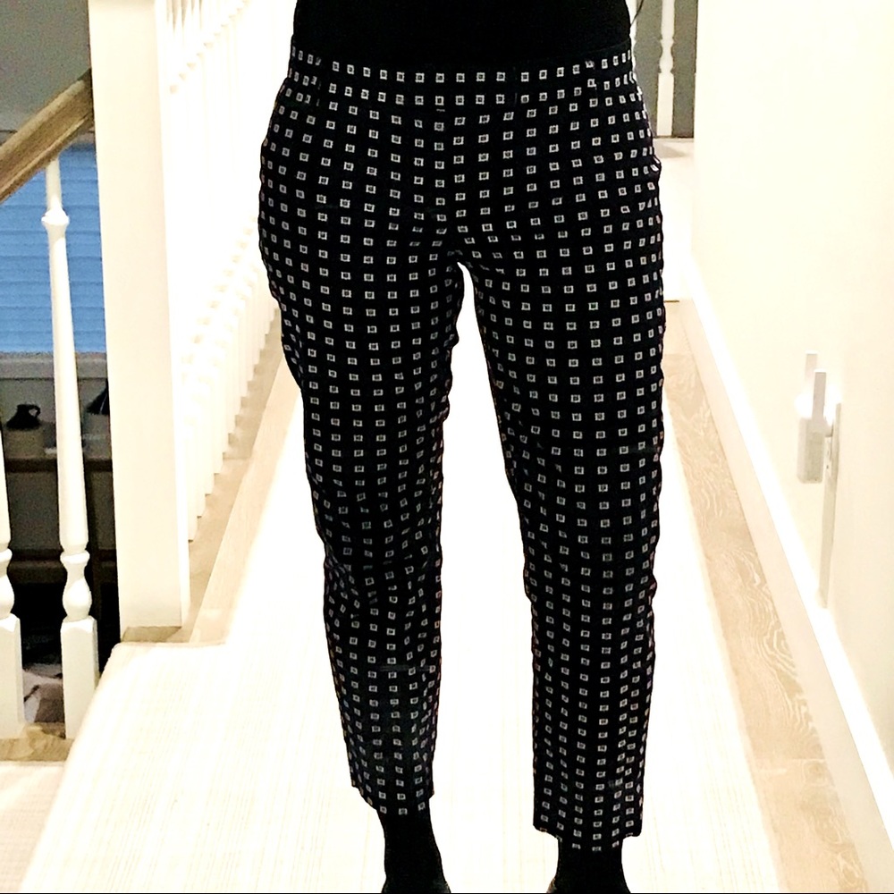 Gap Navy And Multicolor Geometric Pattern Low Ris… - image 1